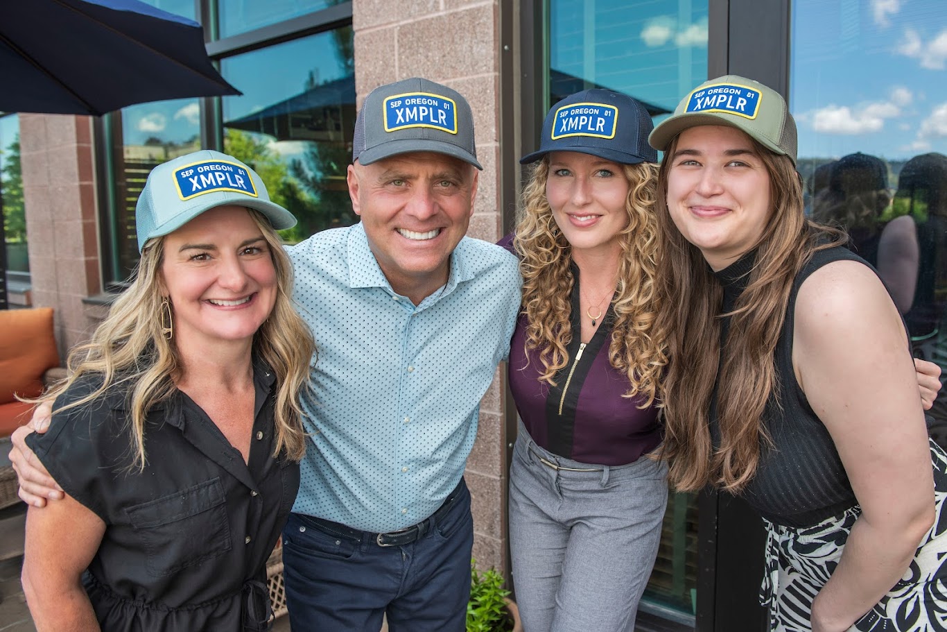 Rosell-logo-tagline-horiz-reversed